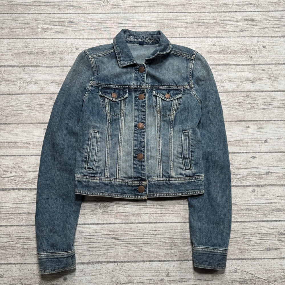 American Eagle Jacket Women's Medium Blue Denim Cropped Rugged Trucker Workwear